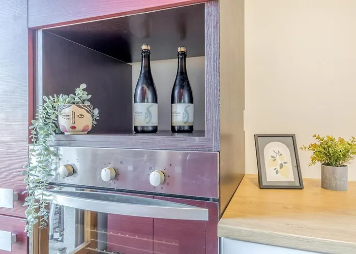 The Purple House Between And The Ferrari Museum Appartement Modena