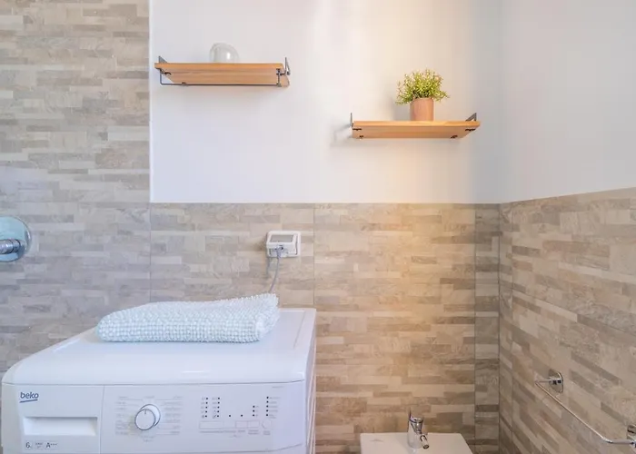 The Purple House Between And The Ferrari Museum Appartement *